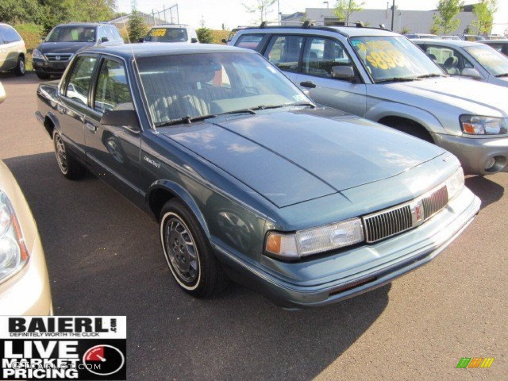 1994 Cutlass Ciera S - Medium Adriatic Blue Metallic / Gray photo #1