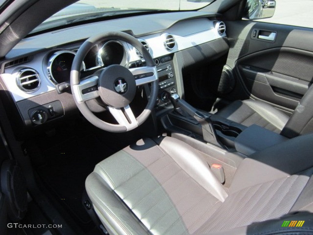 Dark Charcoal Interior 2009 Ford Mustang GT Premium Coupe Photo #51840058