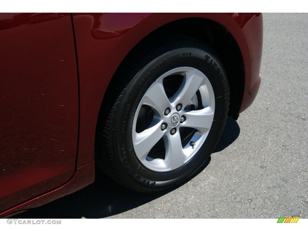 2011 Sienna LE - Salsa Red Pearl / Bisque photo #27