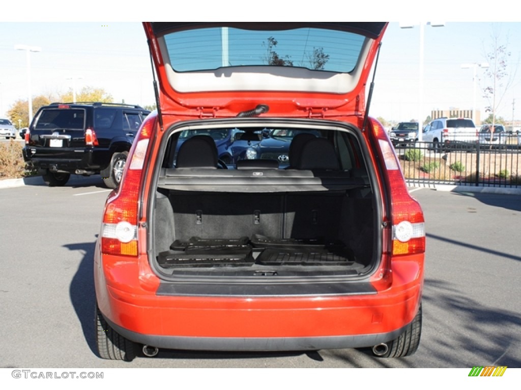 2005 V50 T5 AWD - Passion Red / Off-Black photo #26