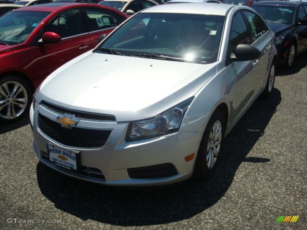 2011 Cruze LS - Silver Ice Metallic / Jet Black/Medium Titanium photo #1