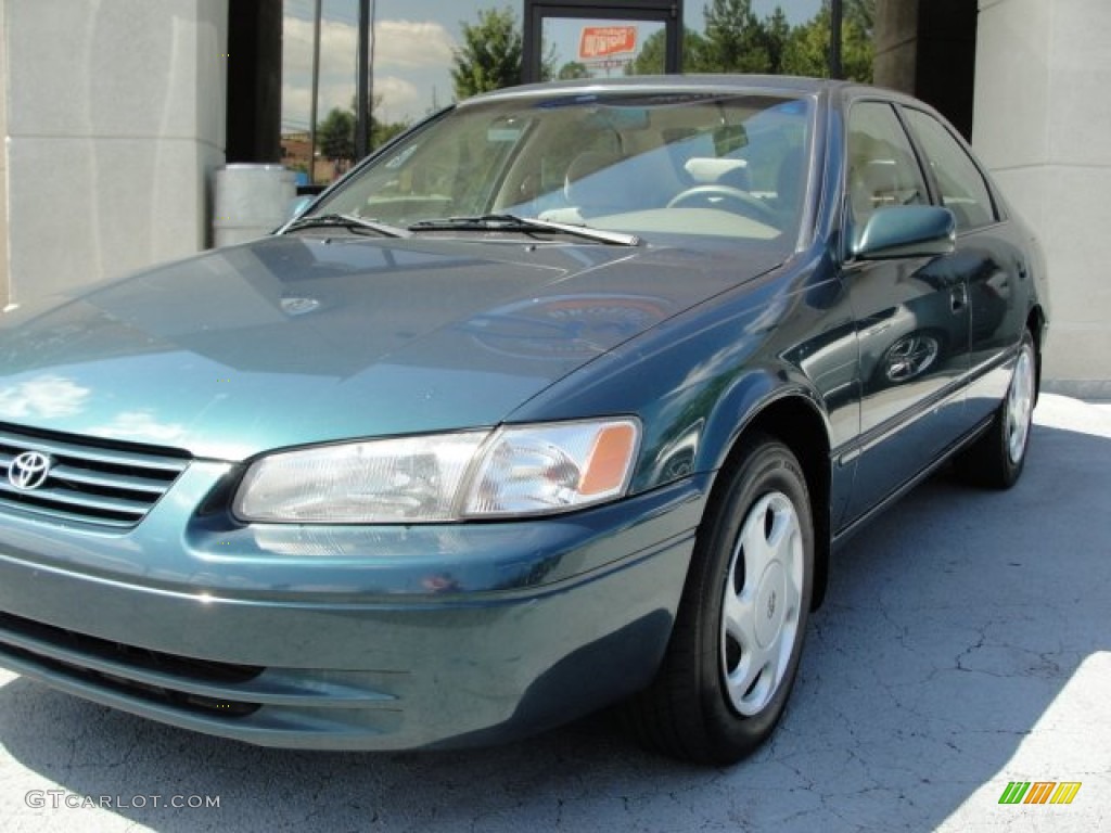 1998 Camry LE V6 - Dark Green Metallic / Oak photo #4