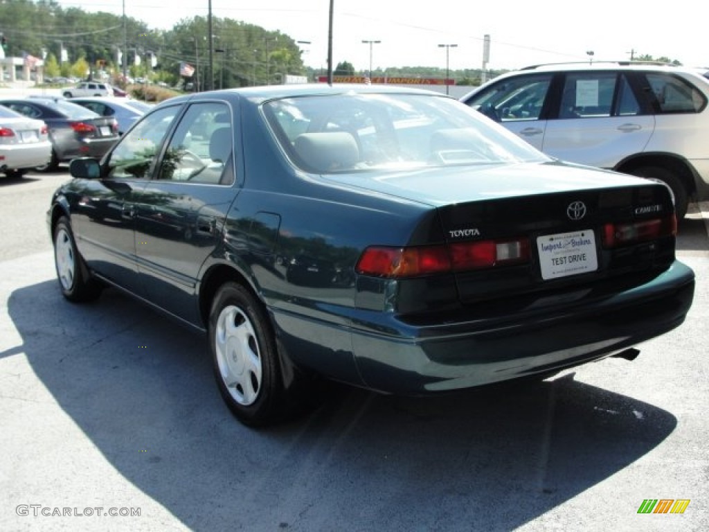 1998 Camry LE V6 - Dark Green Metallic / Oak photo #8