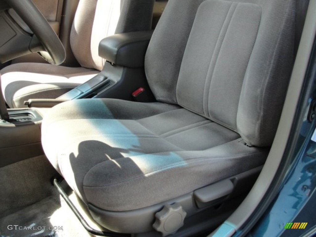 1998 Camry LE V6 - Dark Green Metallic / Oak photo #14