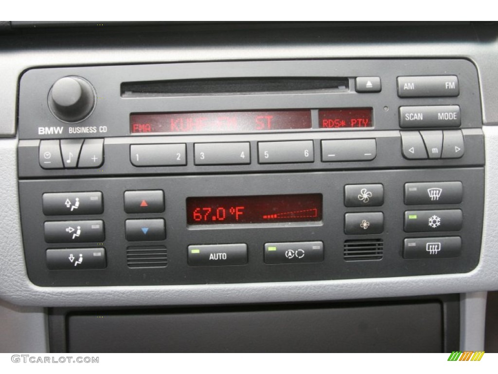 2003 BMW M3 Coupe Controls Photo #51844402