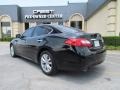 Black Obsidian - M 37 Sedan Photo No. 5