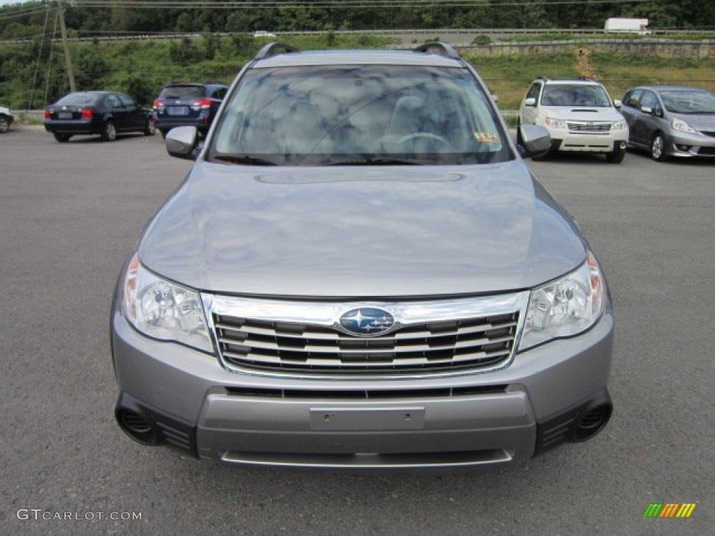 2009 Forester 2.5 X Premium - Steel Silver Metallic / Platinum photo #2