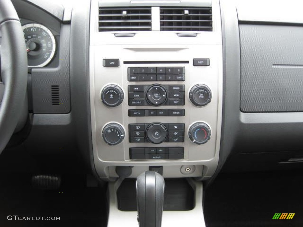 2012 Ford Escape XLT 4WD Controls Photo #51849599