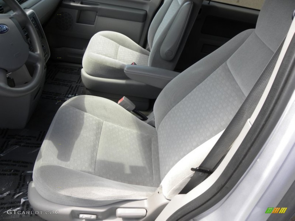 2007 Freestar SE - Silver Frost Metallic / Flint Gray photo #4