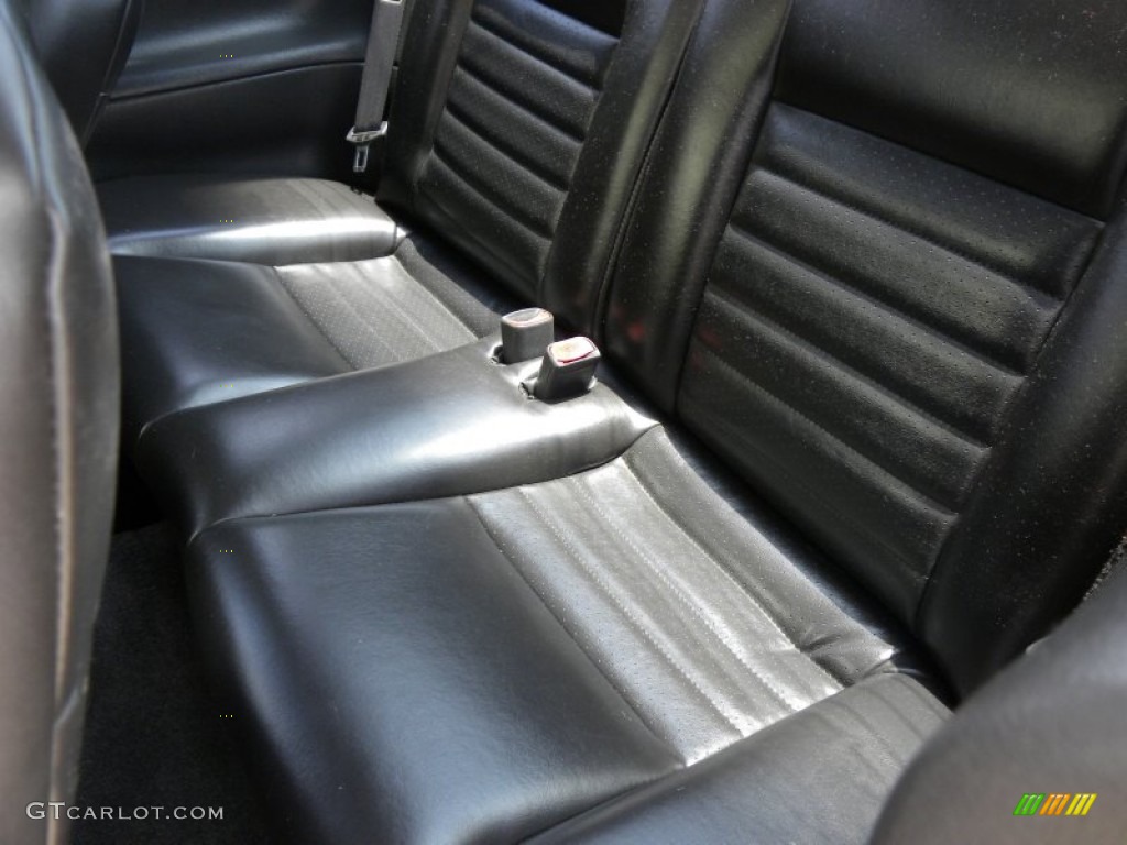 Dark Charcoal Interior 2002 Ford Mustang GT Coupe Photo #51850658