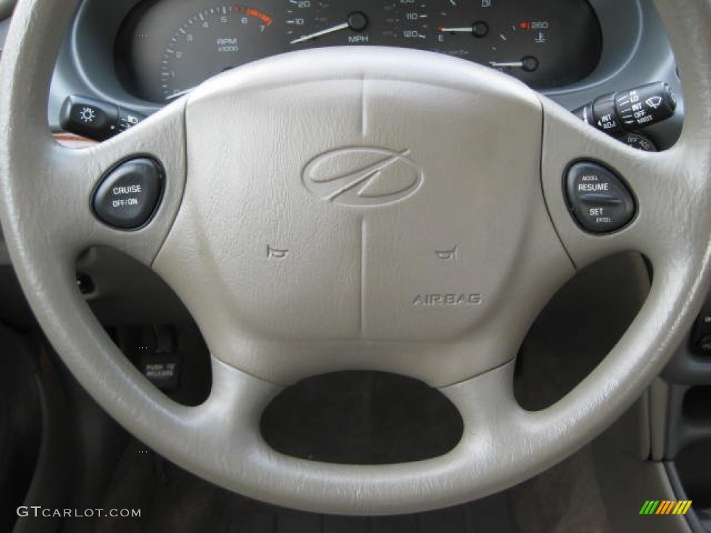 1997 Oldsmobile Cutlass GLS Sedan Controls Photo #51850715