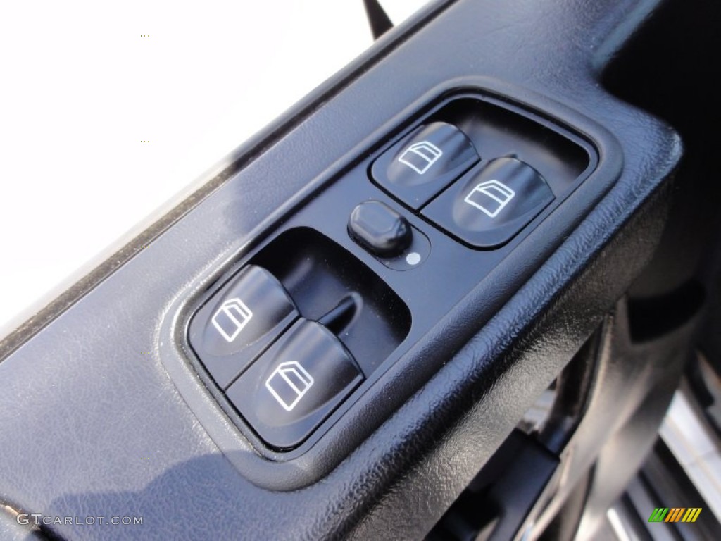 2003 Mercedes-Benz G 500 Controls Photo #51850961