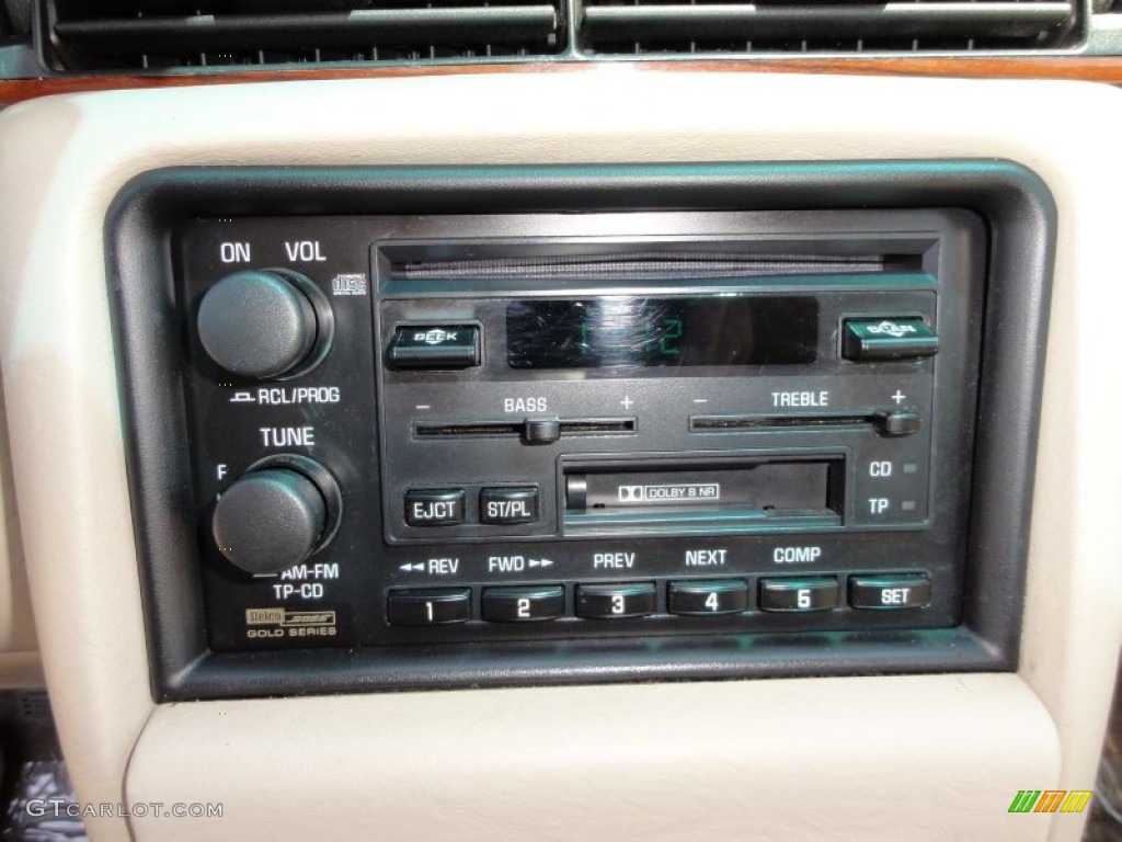 1993 Cadillac Eldorado Standard Eldorado Model Controls Photo #51851093