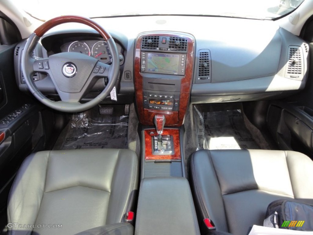 2006 Cadillac SRX V8 Ebony Dashboard Photo #51852029