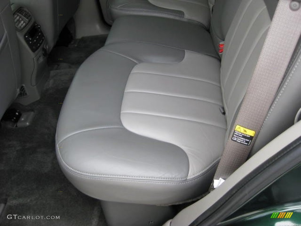 2002 Envoy SLT - Polo Green Metallic / Medium Pewter photo #17