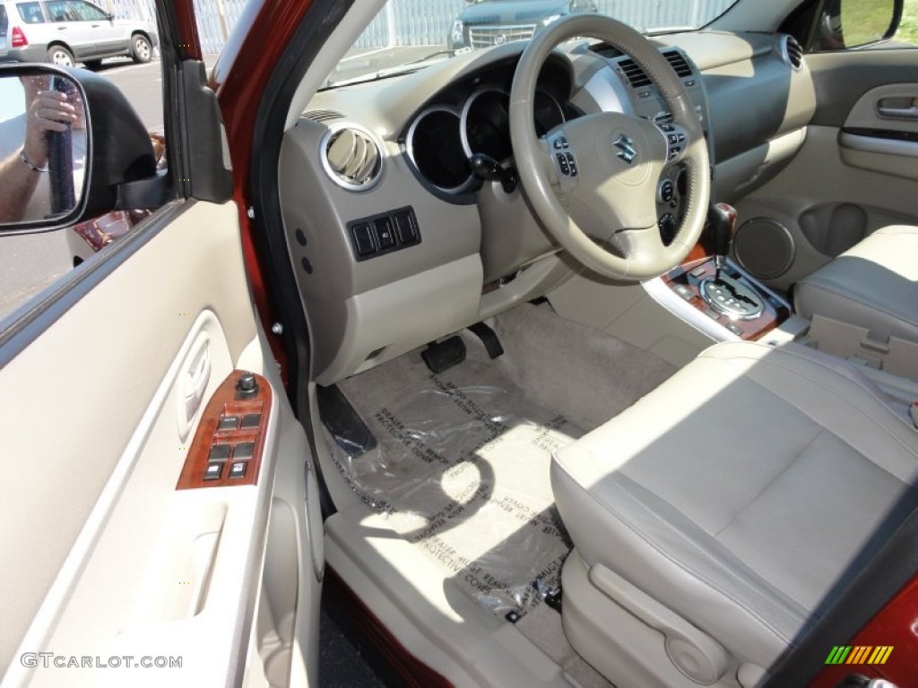 Beige Interior 2008 Suzuki Grand Vitara Luxury 4x4 Photo #51853301