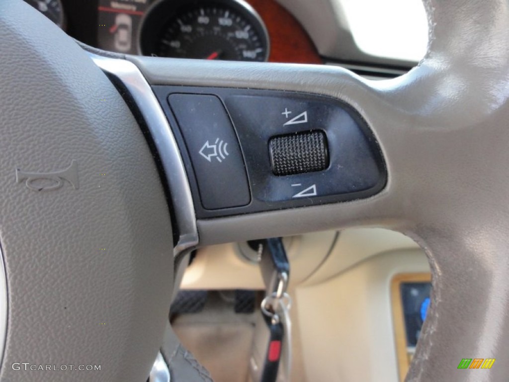 2005 Audi A8 4.2 quattro Controls Photo #51855113