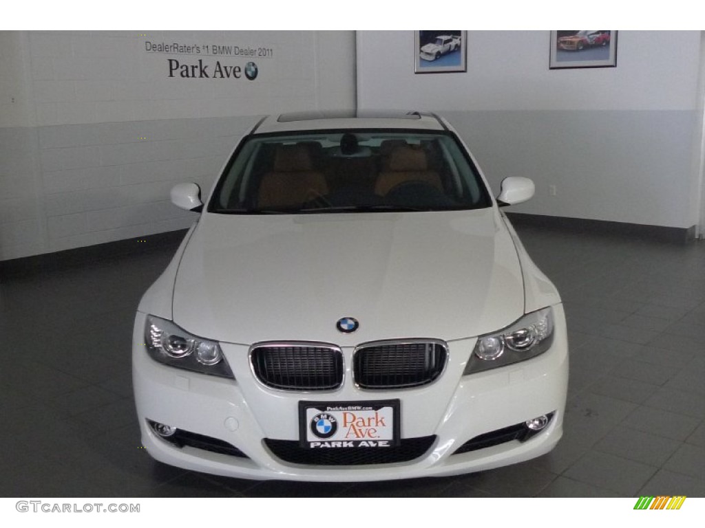 Alpine White BMW 3 Series