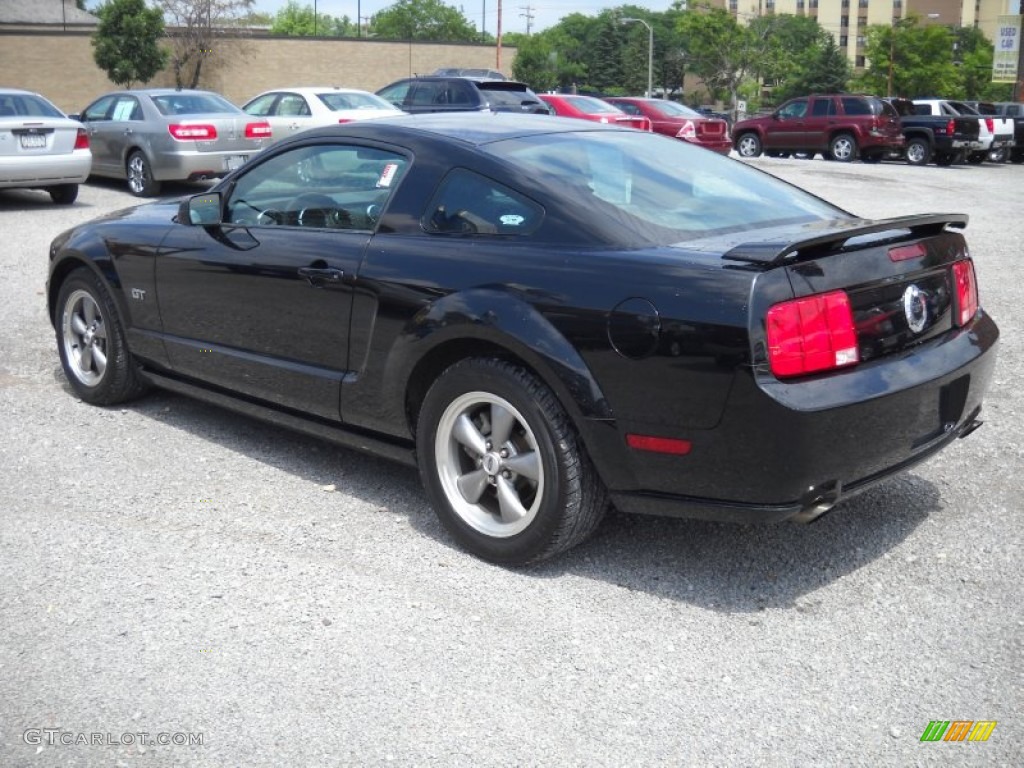 2006 Mustang GT Deluxe Coupe - Black / Dark Charcoal photo #4