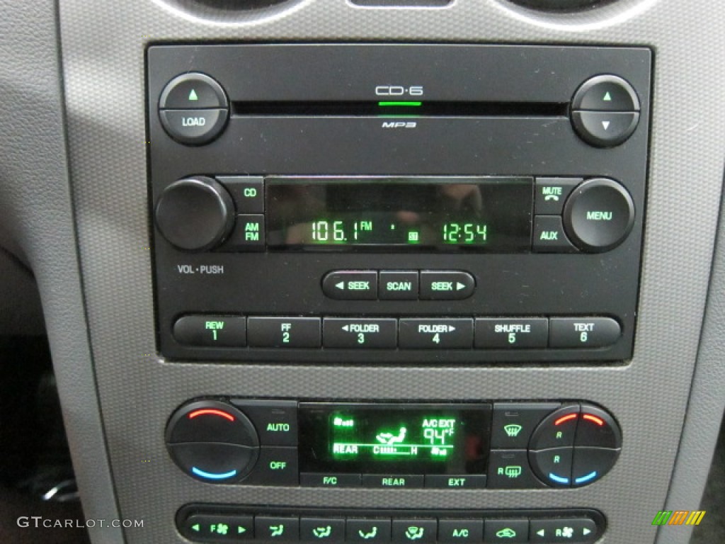 2006 Ford Freestyle SEL AWD Controls Photo #51861121