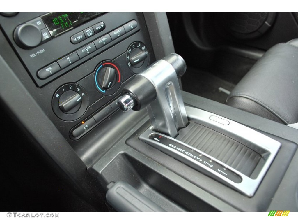 2007 Mustang V6 Premium Coupe - Alloy Metallic / Light Graphite photo #26