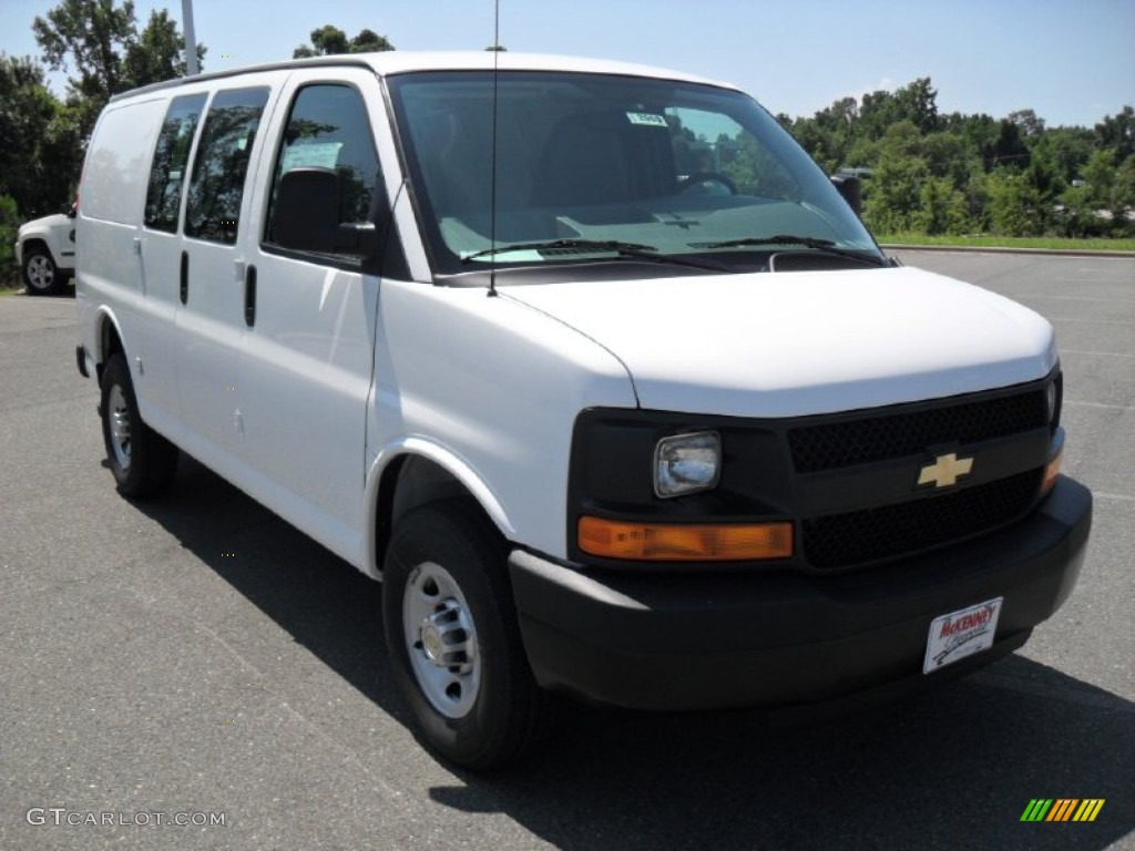 2011 Express 2500 Cargo Van - Summit White / Medium Pewter photo #5
