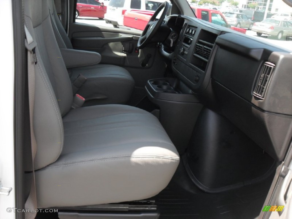 2011 Express 2500 Cargo Van - Summit White / Medium Pewter photo #16