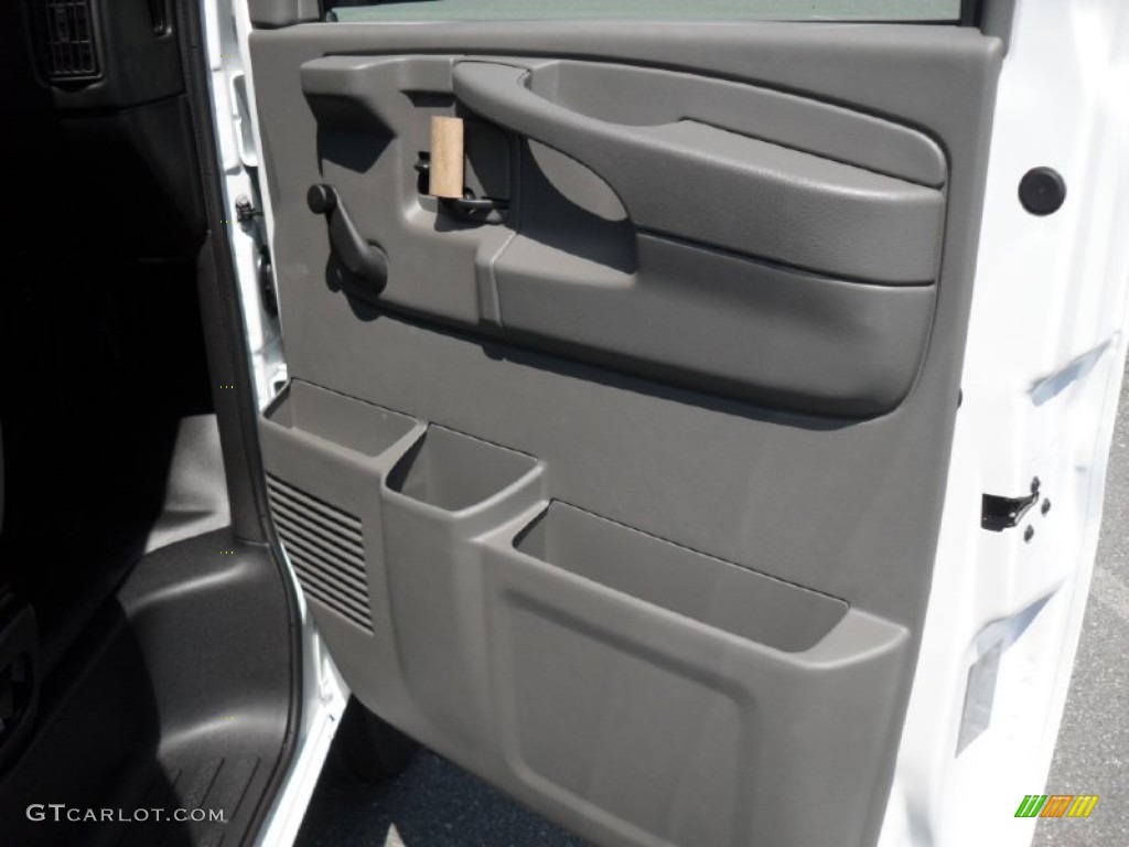 2011 Express 2500 Cargo Van - Summit White / Medium Pewter photo #18