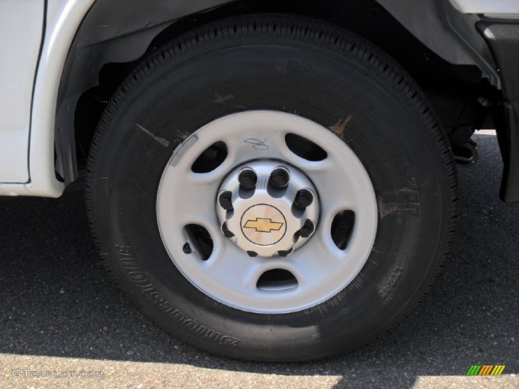 2011 Express 2500 Cargo Van - Summit White / Medium Pewter photo #20