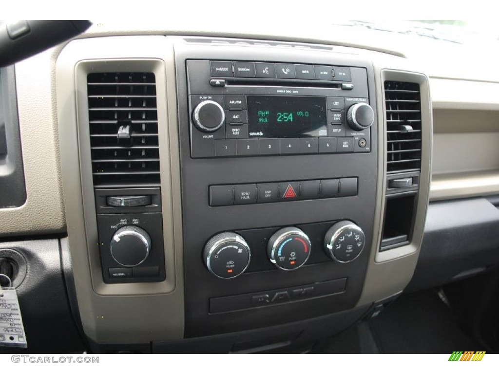 2009 Ram 1500 ST Crew Cab 4x4 - Mineral Gray Metallic / Dark Slate/Medium Graystone photo #23