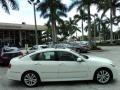 Moonlight White - M 35 Sedan Photo No. 5