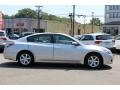 Radiant Silver Metallic - Altima 3.5 SL Photo No. 2