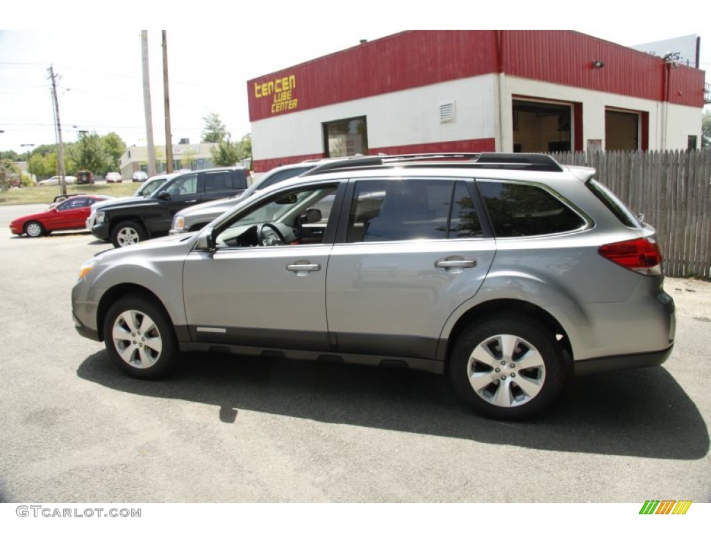 2010 Outback 3.6R Limited Wagon - Steel Silver Metallic / Off Black photo #10