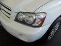 2001 Super White Toyota Highlander   photo #24