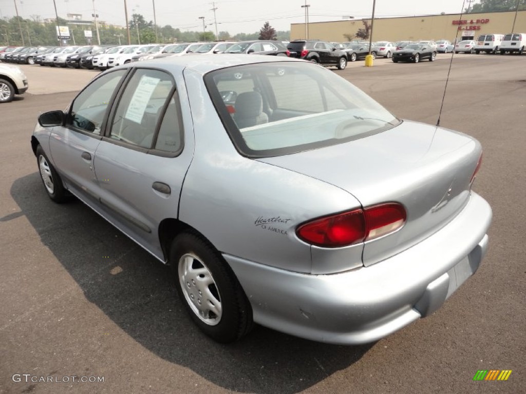 Silver Metallic 1995 Chevrolet Cavalier Sedan Exterior Photo #51870610