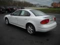 2001 Arctic White Oldsmobile Alero GL Sedan  photo #5