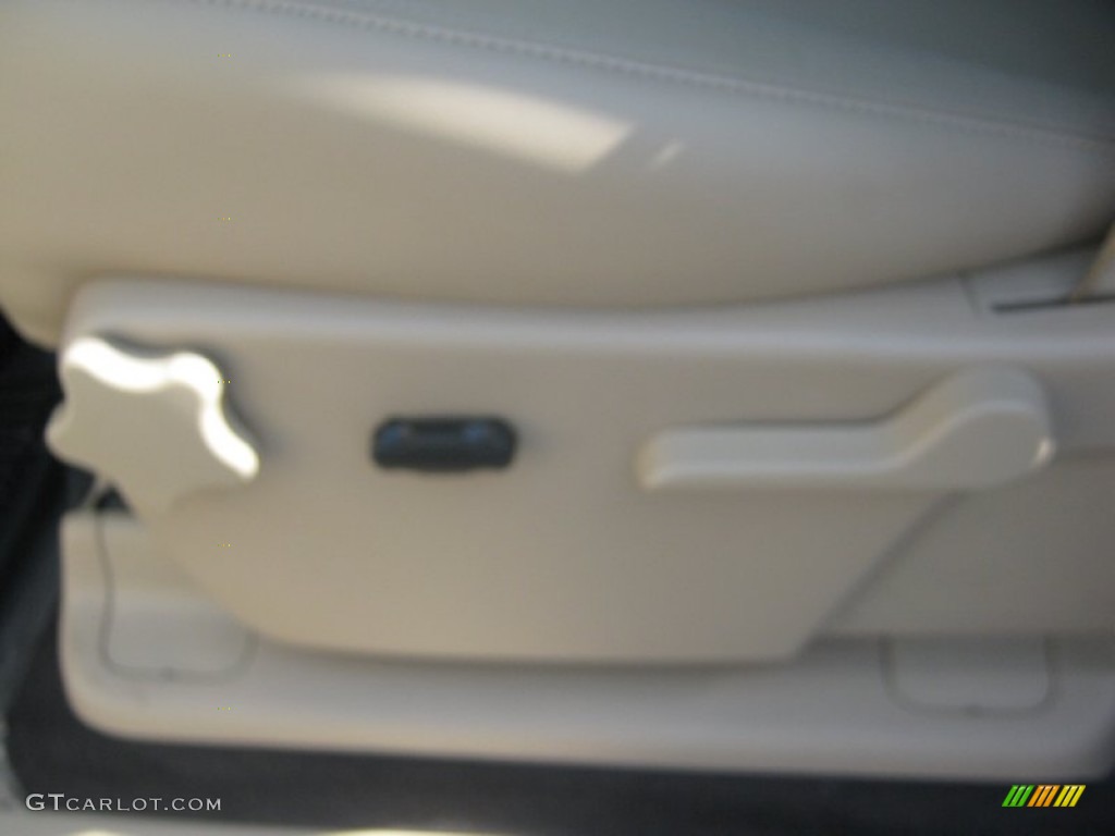 2011 Silverado 1500 LT Crew Cab - White Diamond Tricoat / Light Cashmere/Ebony photo #14