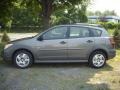 2006 Moonstone Gray Pontiac Vibe   photo #2