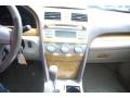 Super White - Camry LE Photo No. 18