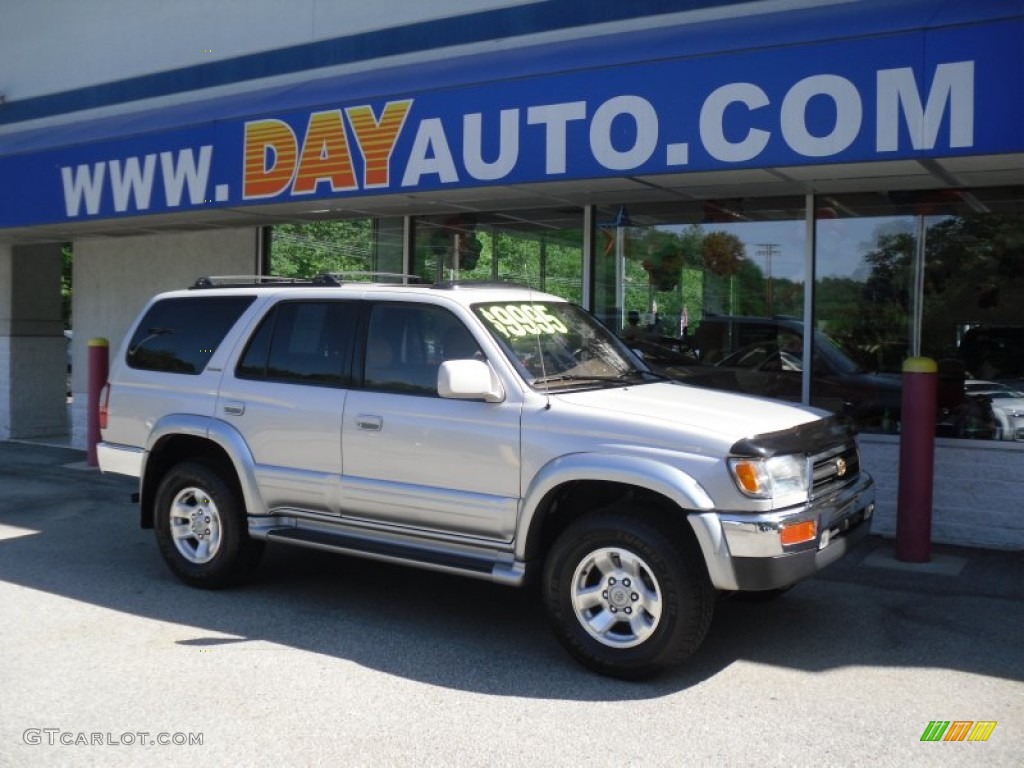 1997 4Runner Limited 4x4 - Beige Pearl Metallic / Oak photo #1