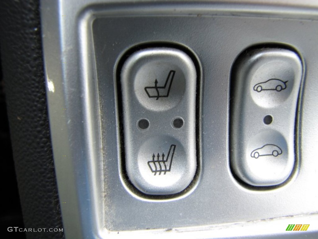 2005 Chrysler Crossfire Limited Coupe Controls Photo #51882623
