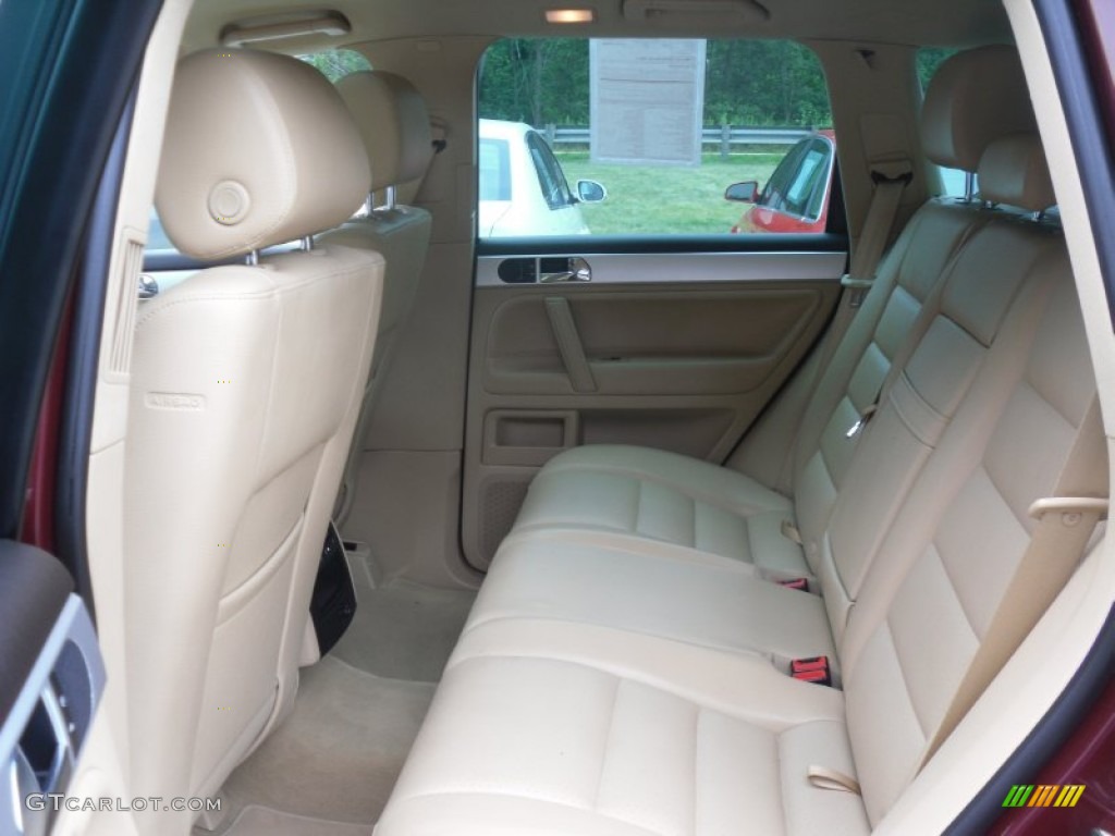 Pure Beige Interior 2009 Volkswagen Touareg 2 VR6 Photo #51883019