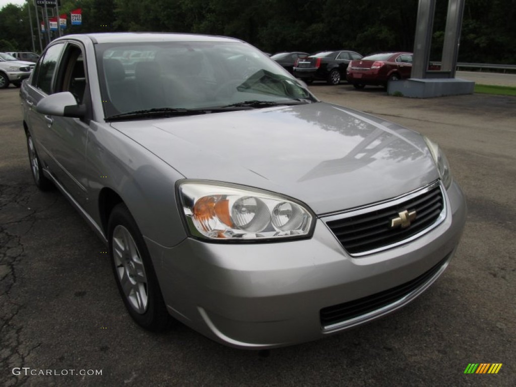 2006 Malibu LT Sedan - Silverstone Metallic / Titanium Gray photo #5