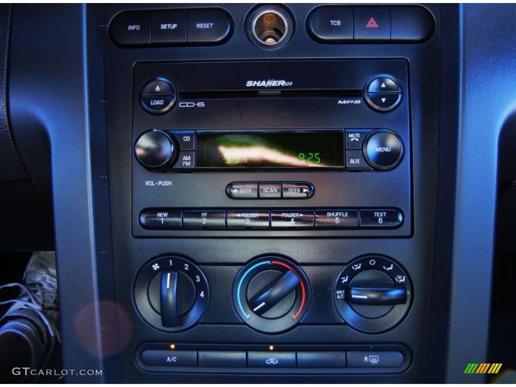 2006 Ford Mustang Shelby GT-H Coupe Controls Photos