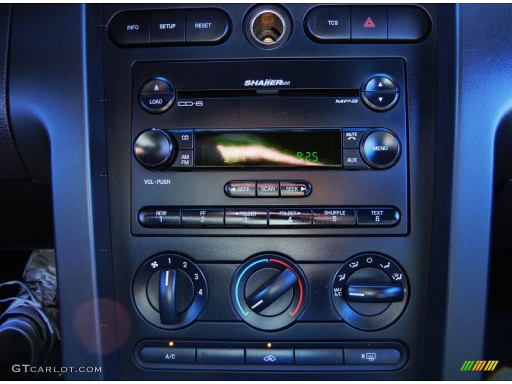 2006 Ford Mustang Shelby GT-H Coupe Controls Photos