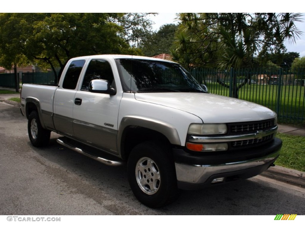 2001 Silverado 1500 Z71 Extended Cab 4x4 - Summit White / Graphite photo #16