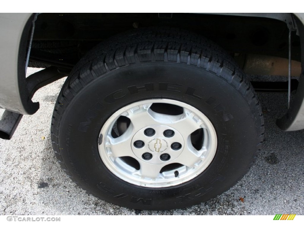 2001 Silverado 1500 Z71 Extended Cab 4x4 - Summit White / Graphite photo #23