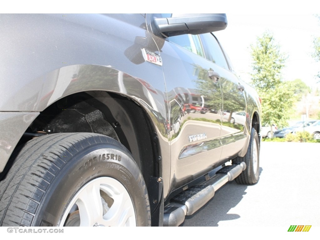 2008 Tundra SR5 CrewMax 4x4 - Silver Sky Metallic / Graphite Gray photo #26