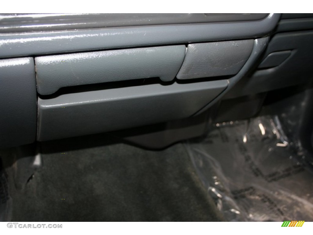 2001 Silverado 1500 Z71 Extended Cab 4x4 - Summit White / Graphite photo #53