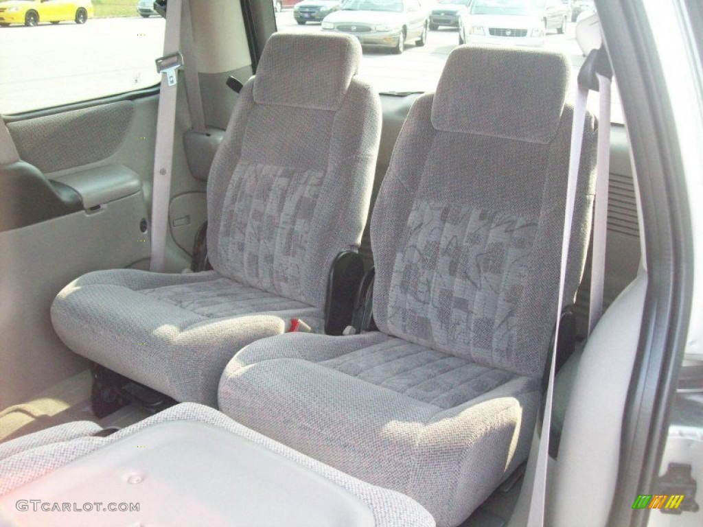 Gray Interior 2002 Pontiac Montana Standard Montana Model Photo #51887648